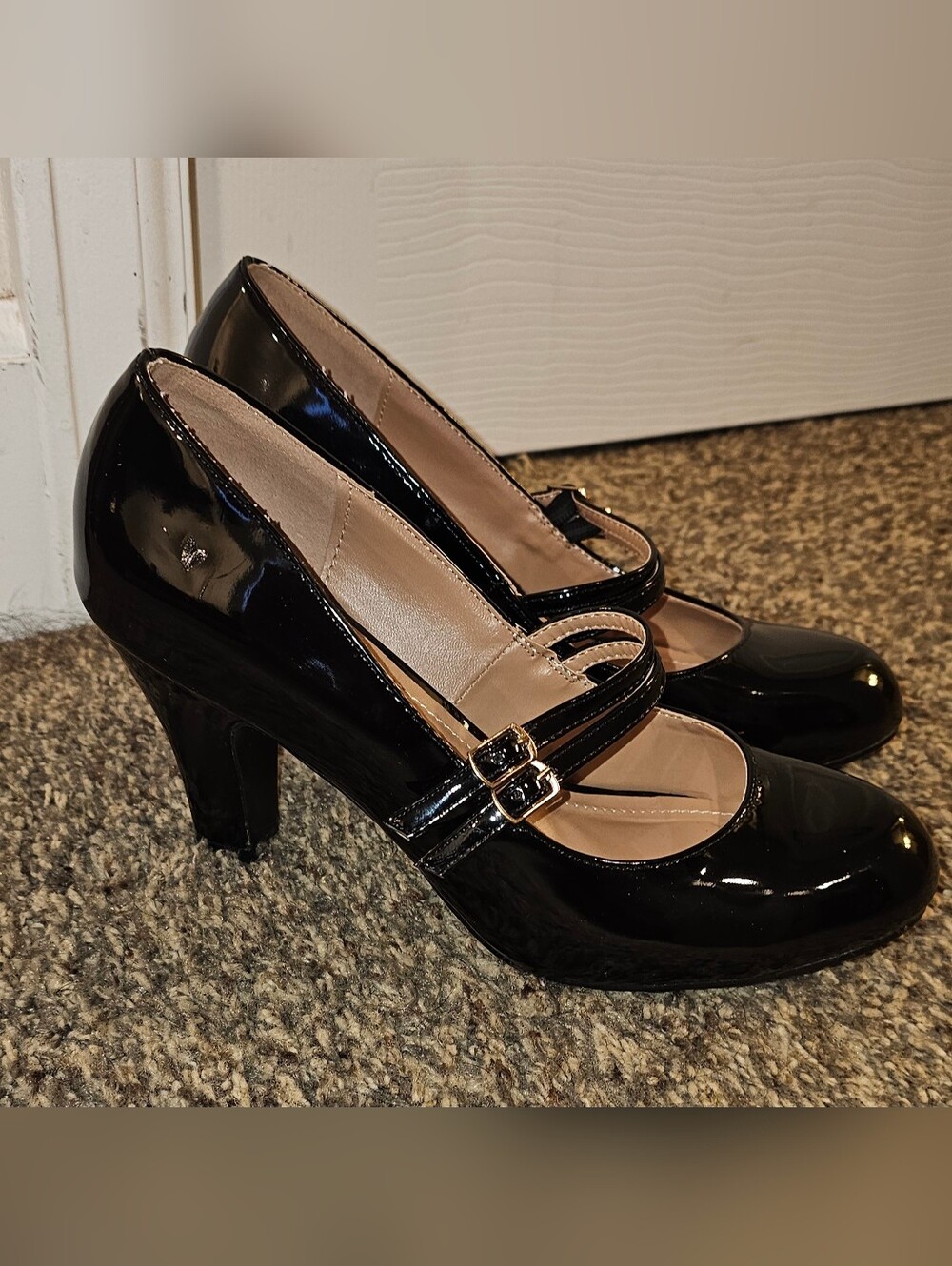 JOURNEE COLLECTION Patent Leather Mary Jane Strappy 3" Heel Pumps Black Size 9